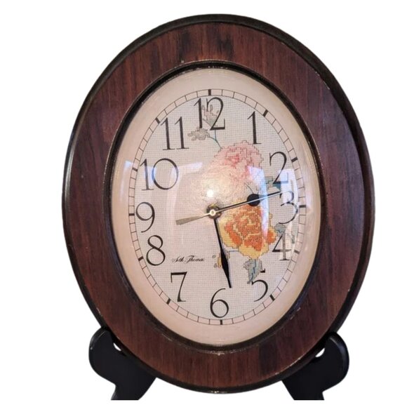 Seth Thomas Roses Clock - Vintage Oval Needlepoint Design Model 3590 - Picture 1 of 9